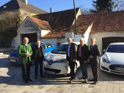 Eröffnung Schnellladestation Grafenwörth mit E-Auto Test